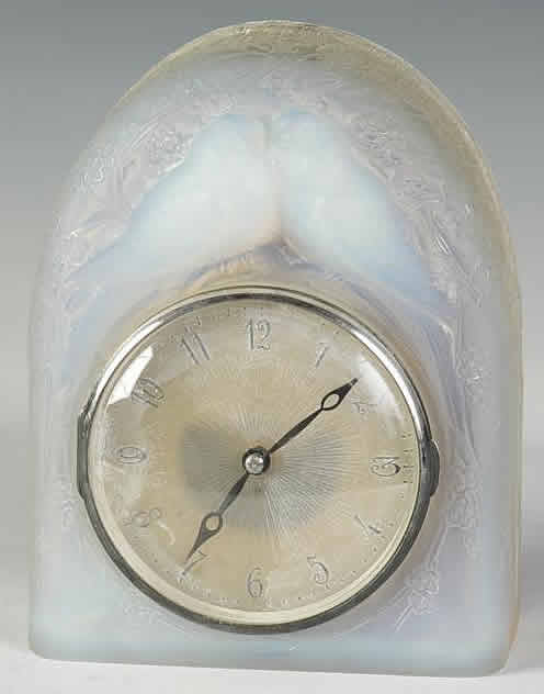 R. Lalique Deux Colombes Clock