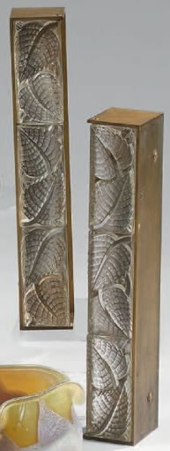 Rene Lalique Deux Feuilles Charmes Sconce