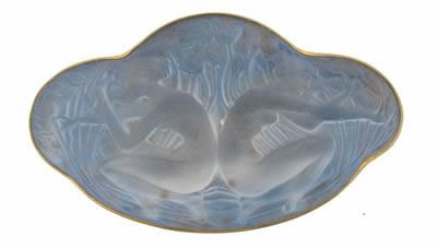 R. Lalique Deux Figurines Dos A Dos Brooch