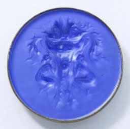 R. Lalique Deux Figurines Et Masque Brooch