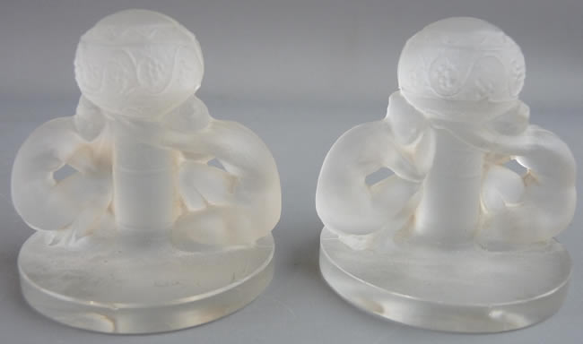 R. Lalique Deux Figurines Place Card Holder