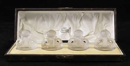 R. Lalique Deux Figurines Card Holder