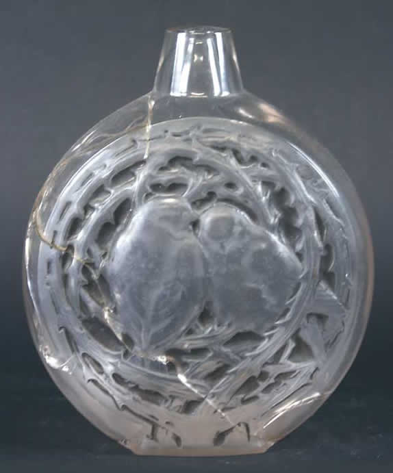 R. Lalique Deux Moineaux Bavardant Vase