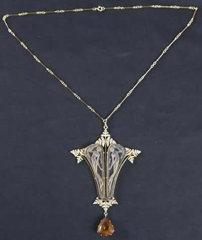 R. Lalique Deux Nymphes Et Fougeres Pendant