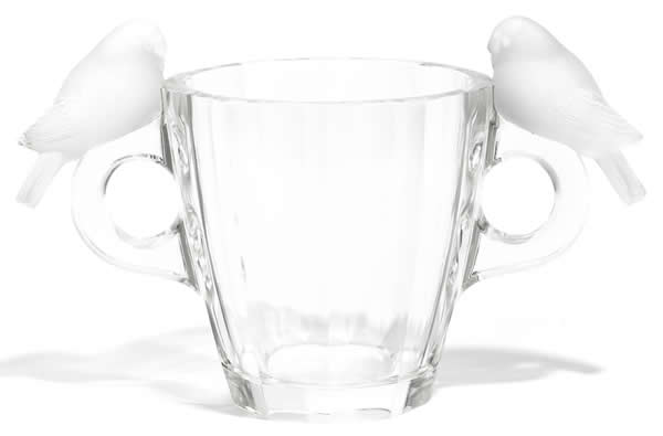 R. Lalique Deux Pigeons Vase