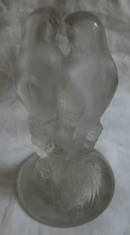 R. Lalique Deux Tourterelles Paperweight