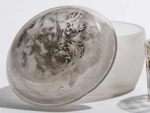 R. Lalique Deux Zephyrs Cendrier