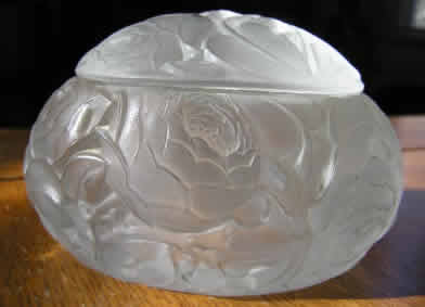 R. Lalique Dinard Oval Box