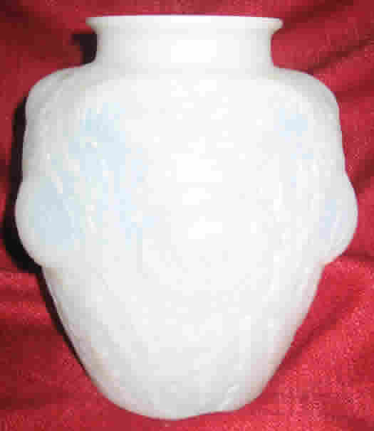 R. Lalique Domremy Vase