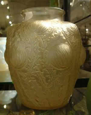 R. Lalique Domremy Vase