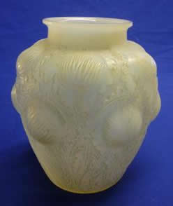 R. Lalique Domremy Vase