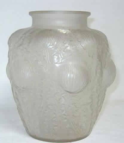 R. Lalique Domremy Vase