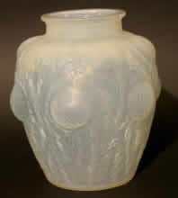 R. Lalique Domremy Vase