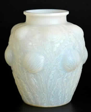 R. Lalique Domremy Vase