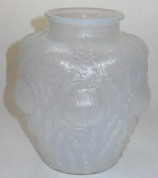 R. Lalique Domremy Vase
