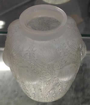 R. Lalique Domremy Vase