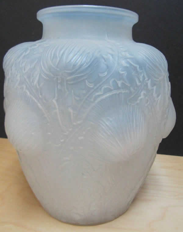 R. Lalique Domremy Vase
