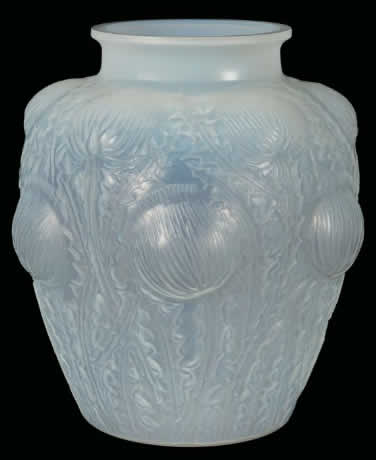 R. Lalique Domremy Vase
