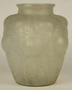 R. Lalique Domremy Vase
