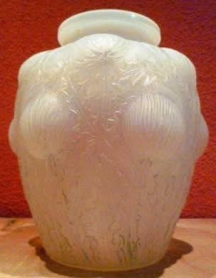 R. Lalique Domremy Vase
