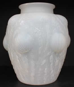 R. Lalique Domremy Vase