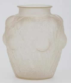 R. Lalique Domremy Vase