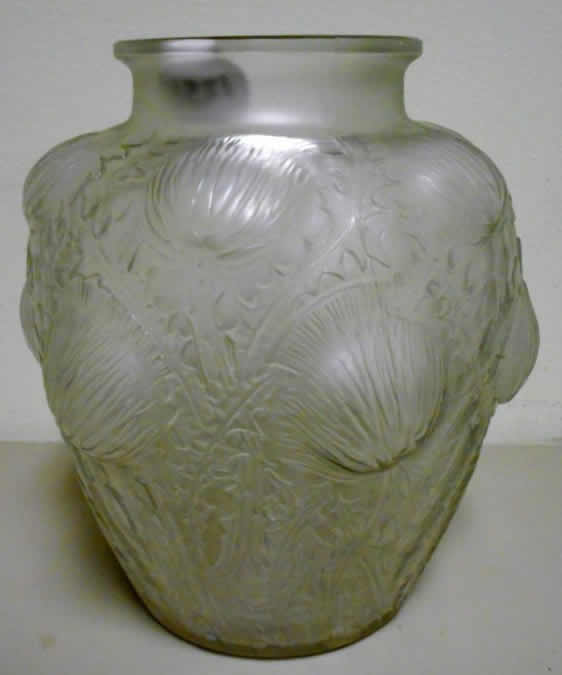 R. Lalique Domremy Vase