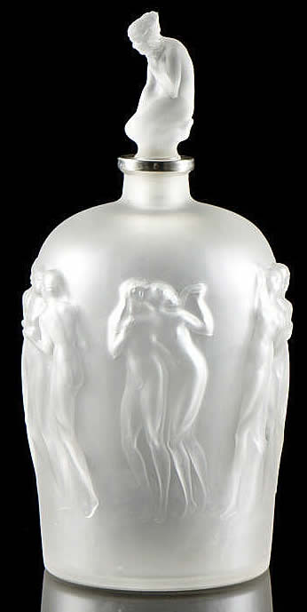 R. Lalique Douze Figurines Avec Bouchon Figurine Vase