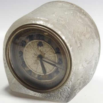 R. Lalique Eglantine Clock