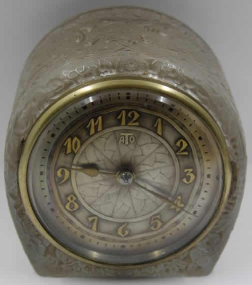 R. Lalique Eglantine Clock