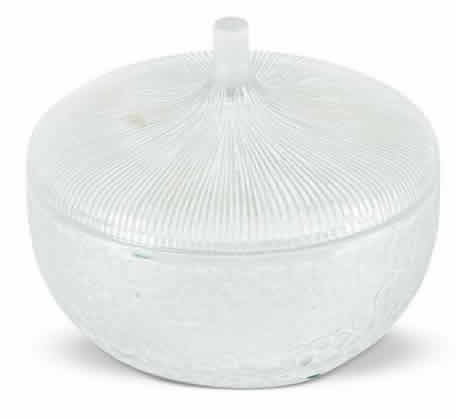 R. Lalique Eglantines Box
