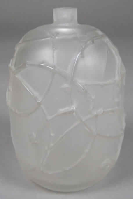 R. Lalique Eglantines Vase