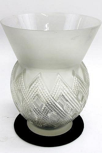 R. Lalique Entrelacs Vase