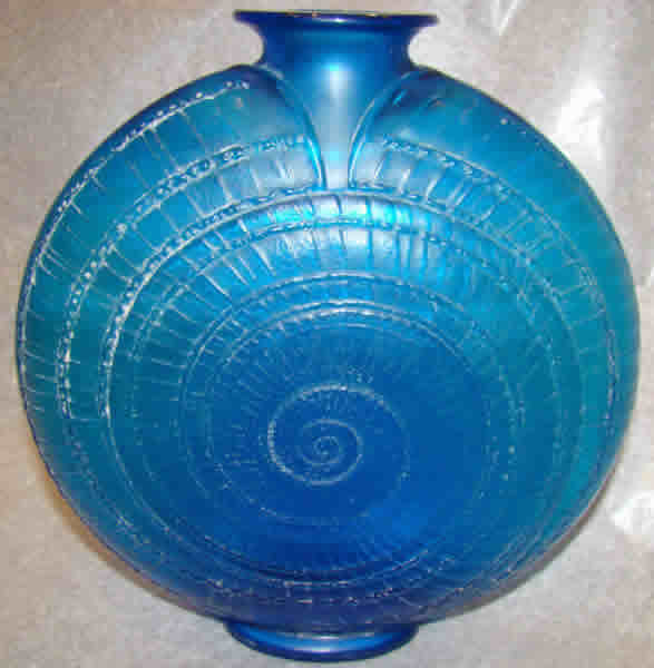 R. Lalique Escargot Vase