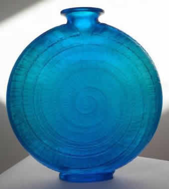 R. Lalique Escargot Vase