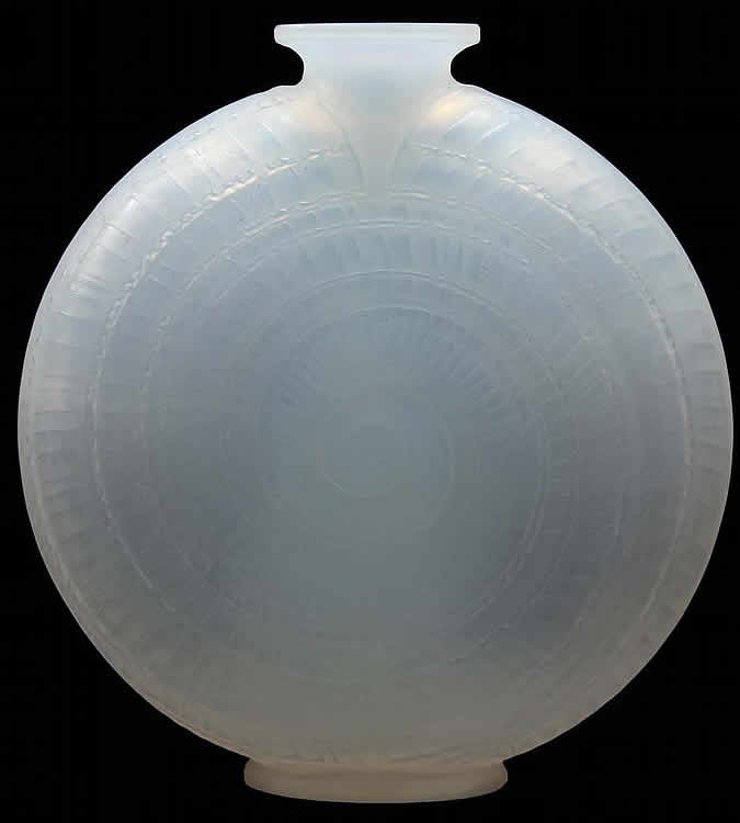 R. Lalique Escargot Vase
