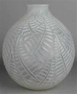 R. Lalique Espalion Vase