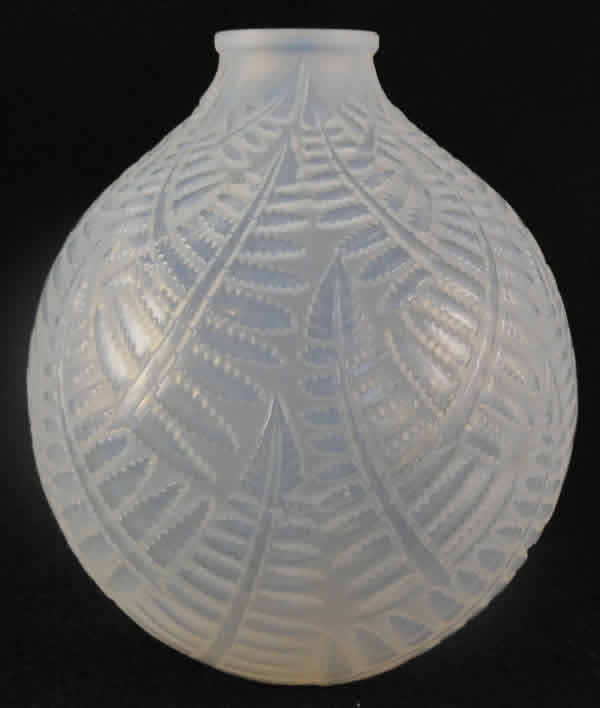 R. Lalique Espalion Vase