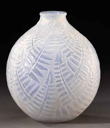 R. Lalique Espalion Vase
