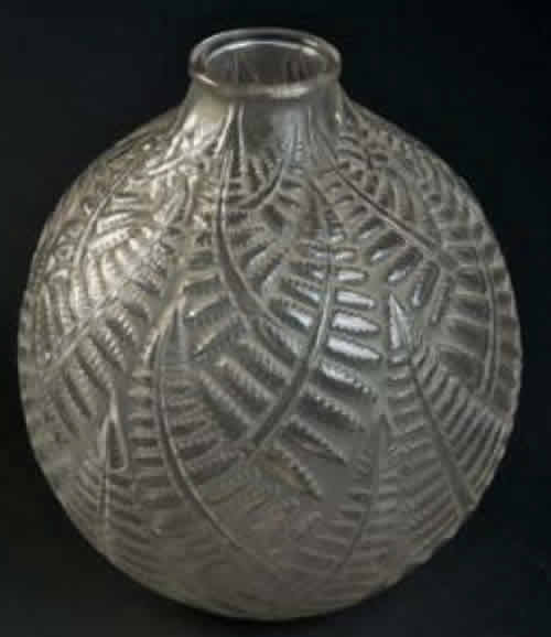 R. Lalique Espalion Vase
