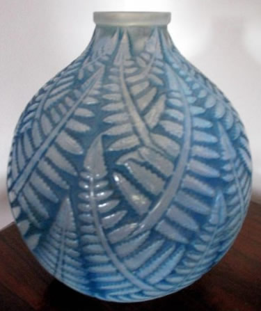 R. Lalique Espalion Vase