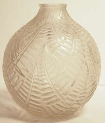 R. Lalique Espalion Vase