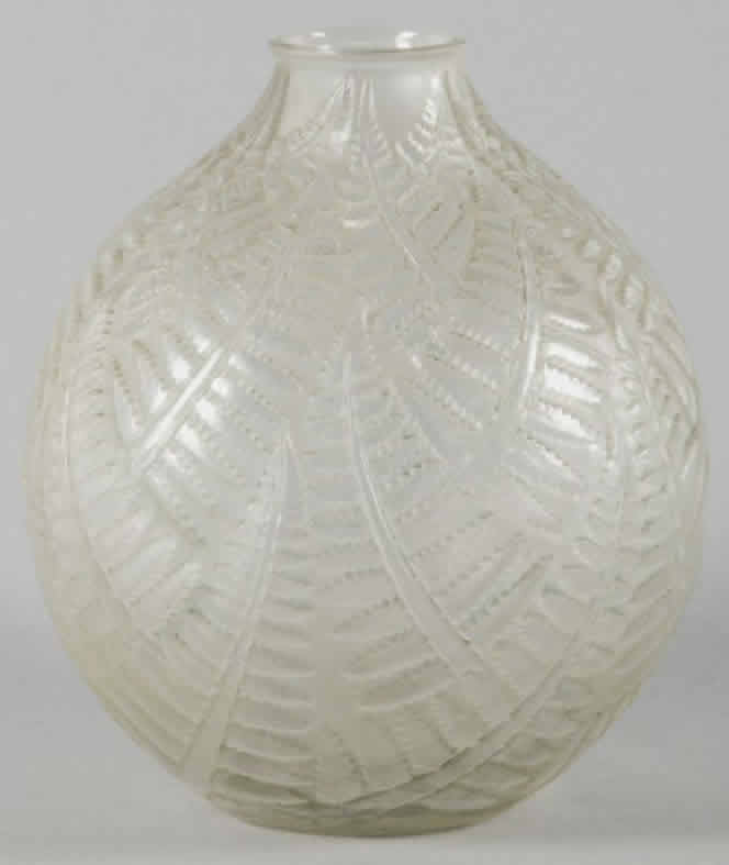 R. Lalique Espalion Vase