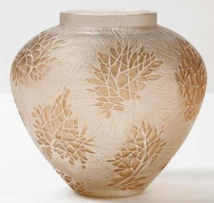 R. Lalique Esterel Vase
