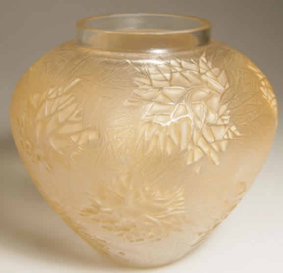 R. Lalique Esterel Vase