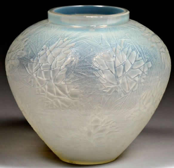 R. Lalique Esterel Vase