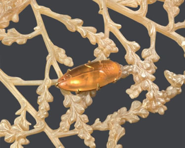 R. Lalique Feuillage Et Scarabee Comb