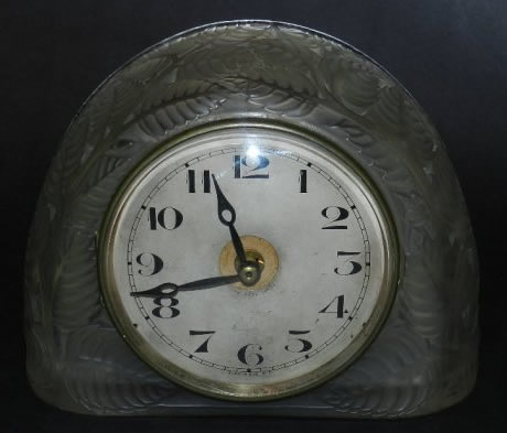 R. Lalique Feuilles Clock