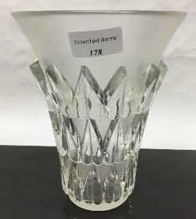 R. Lalique Feuilles Vase