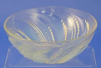 R. Lalique Fleurons Bowl